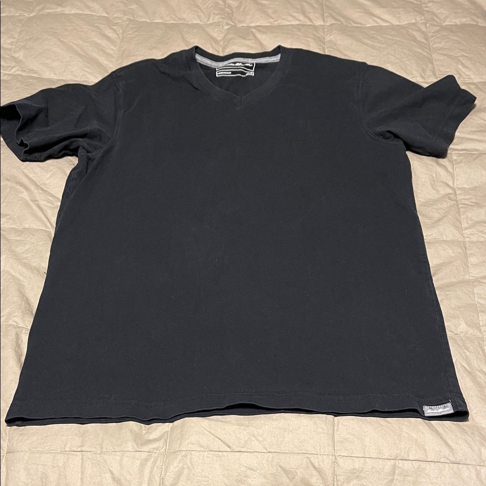 Eddie Bauer Men's Black V-Neck T-Shirt